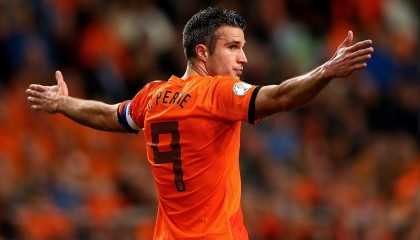 开云体育下载官网-欧冠最激烈的“死敌大战”回顾，欧冠死亡b组